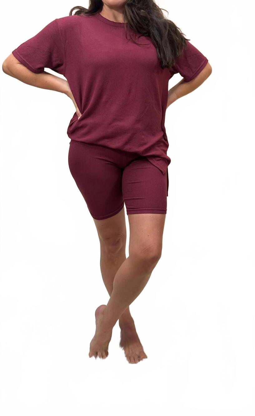 NEW JADELYNN BROOKE ribbed top and short set in maroon